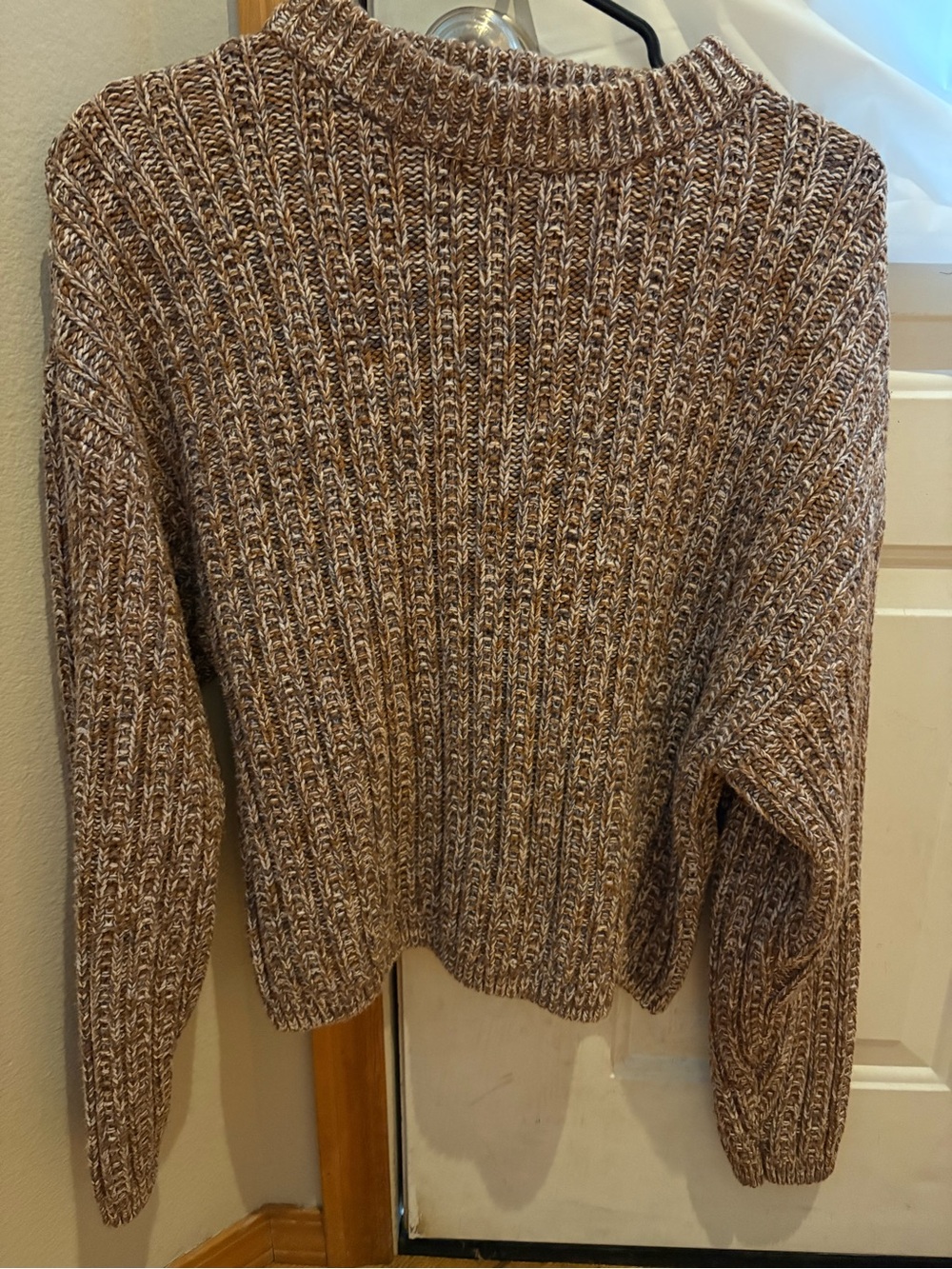 Universal Thread Marled Brown and Cream Ribbed Crewneck Sweater